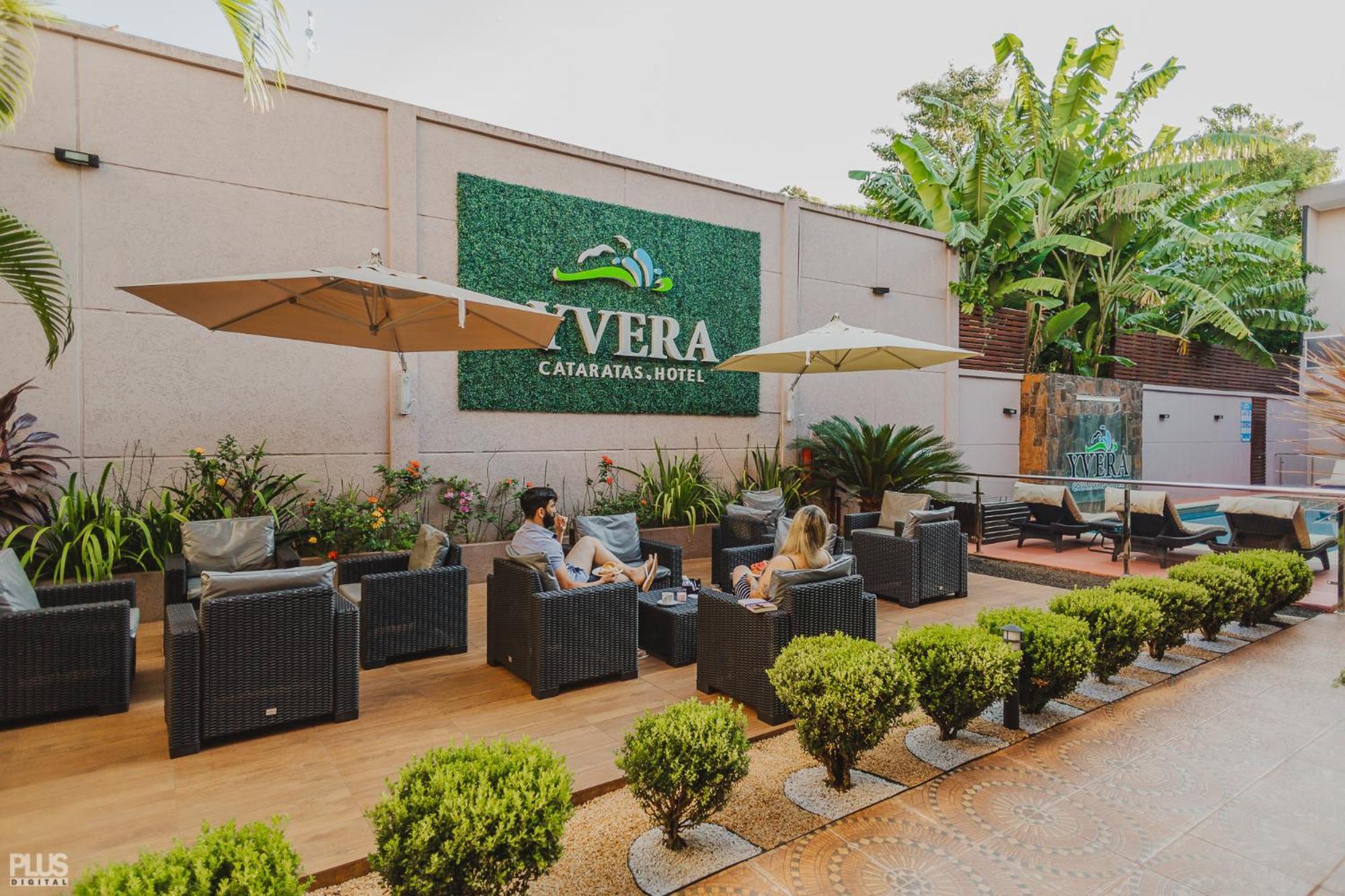 Hotel Yvera Cataratas Пуерто Игуасу Екстериор снимка