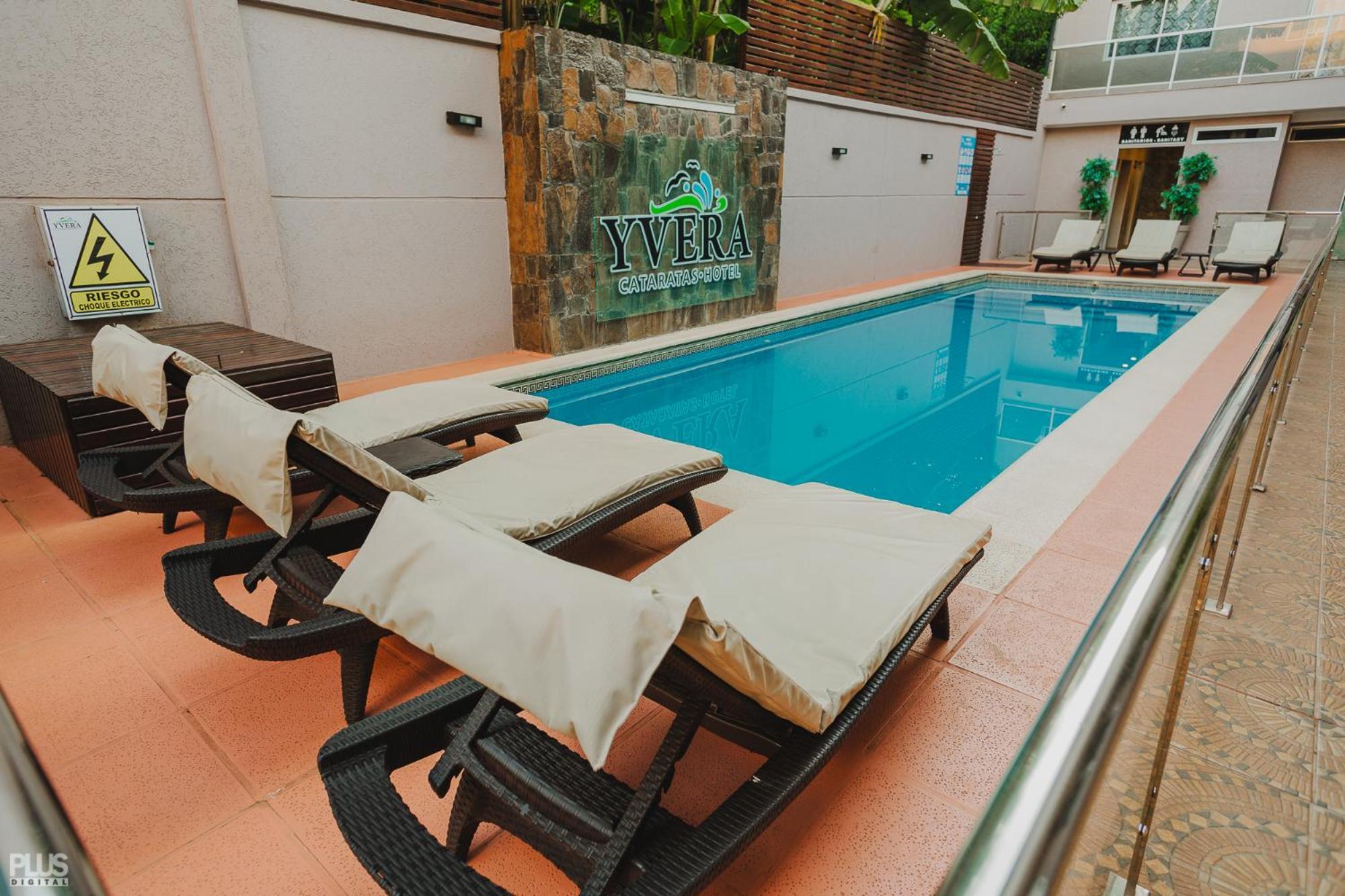 Hotel Yvera Cataratas Пуерто Игуасу Екстериор снимка
