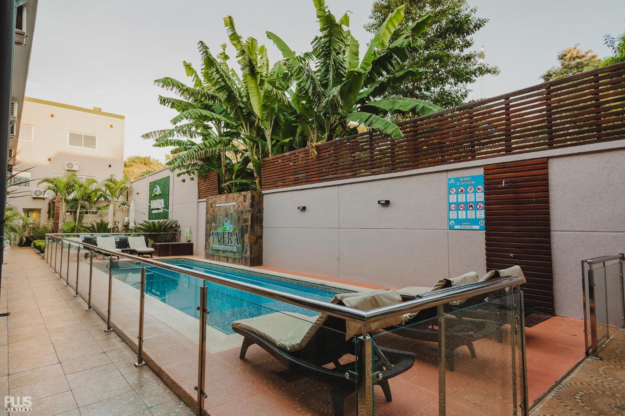 Hotel Yvera Cataratas Пуерто Игуасу Екстериор снимка