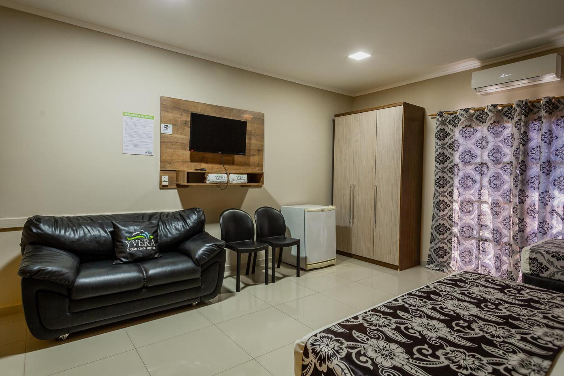Hotel Yvera Cataratas Пуерто Игуасу Екстериор снимка