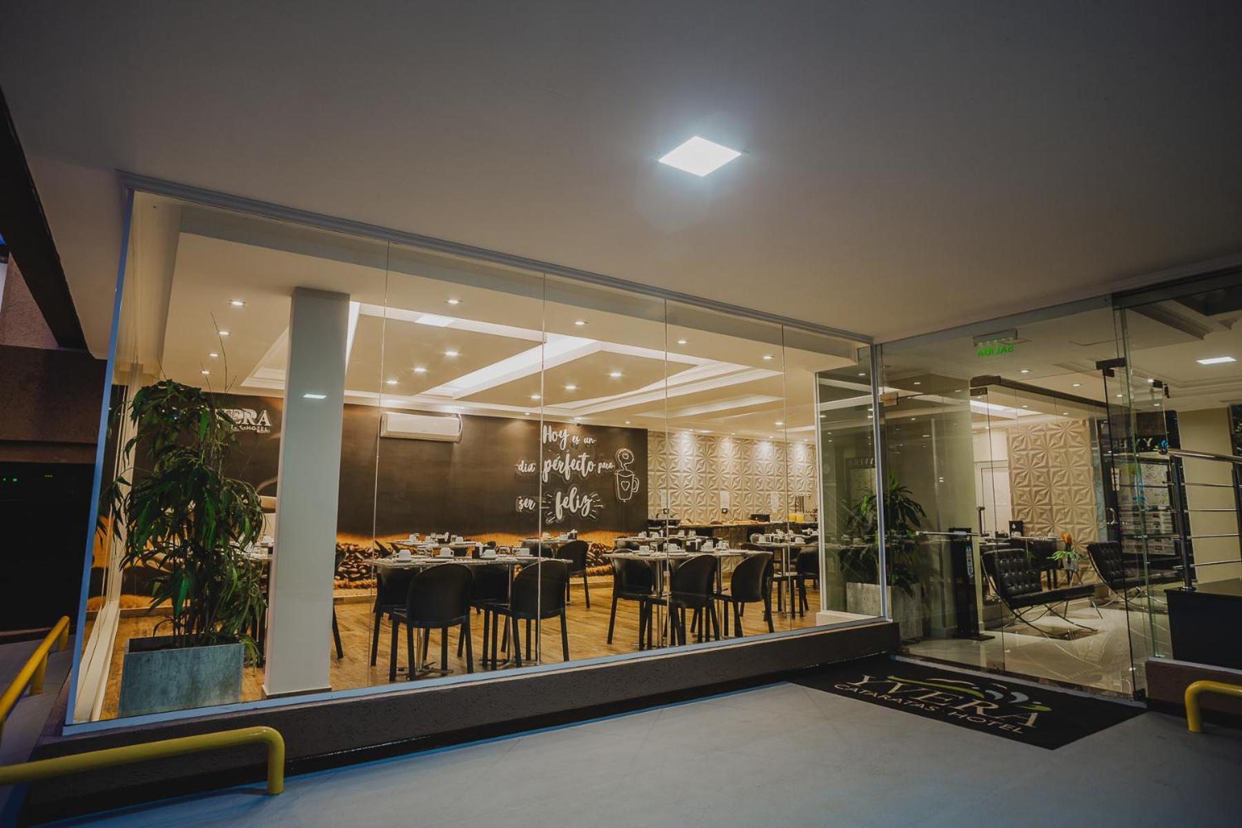 Hotel Yvera Cataratas Пуерто Игуасу Екстериор снимка