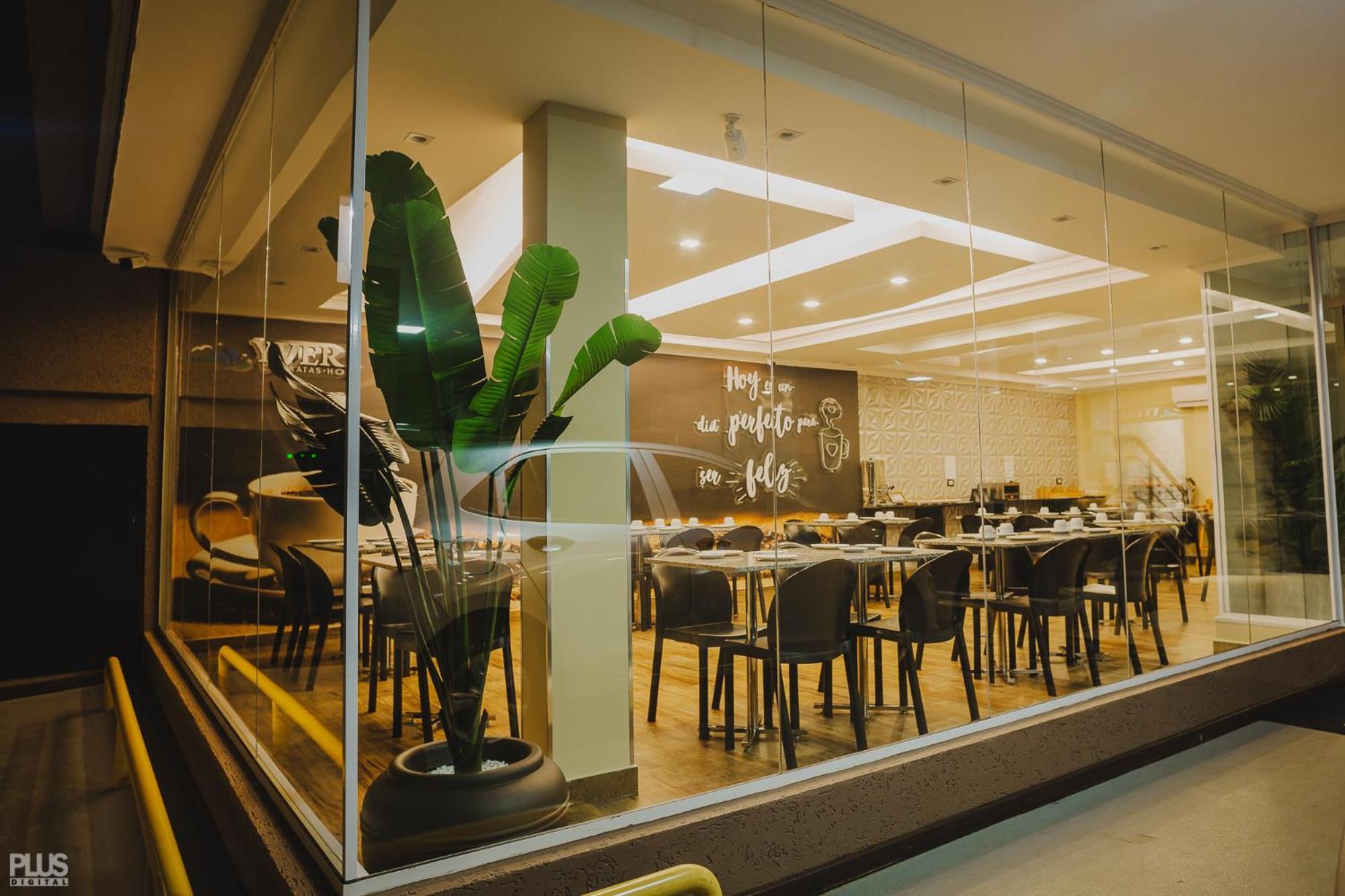 Hotel Yvera Cataratas Пуерто Игуасу Екстериор снимка